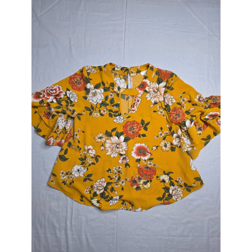 Urban Romantics Blouse Top Women's Small Yellow Floral Keyhole Neck 3/4 Sleeve